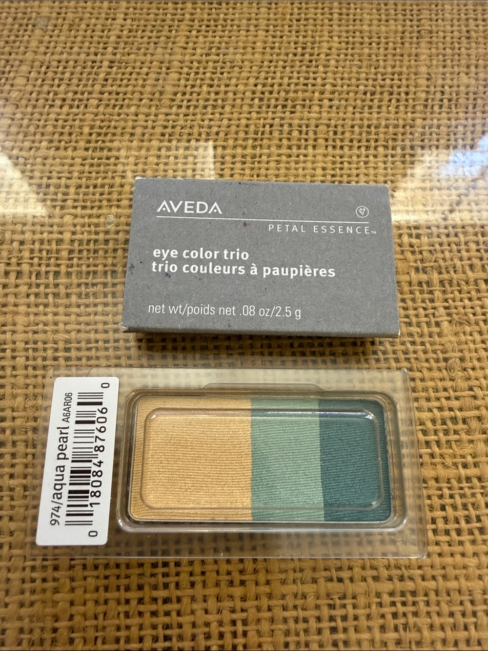New Aveda Eye Color Trio Petal Essence Eyeshadow in Aqua Pearl